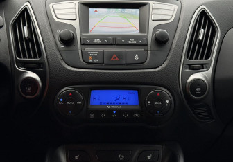 Подержанный автомобиль Hyundai ix35 2014 года (15 фото)