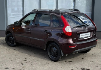 Подержанный автомобиль LADA (ВАЗ) Kalina Hatchback 2013 года (8 фото)