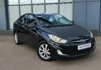 Подержанный автомобиль Hyundai Solaris Sedan 2012 года (3 фото)