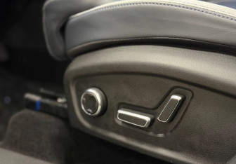 Подержанный автомобиль Geely Atlas 2023 года (16 фото)