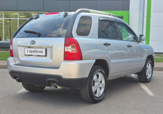 Подержанный автомобиль Kia Sportage 2010 года (5 фото)