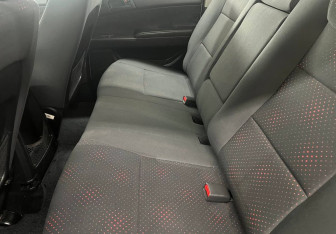 Подержанный автомобиль SsangYong Actyon 2010 года (13 фото)