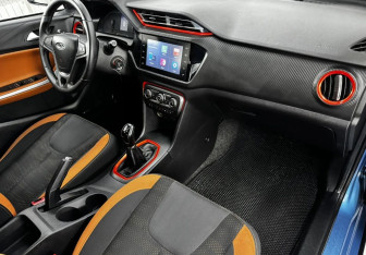 Подержанный автомобиль Chery Tiggo 2 2017 года (10 фото)