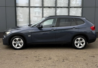 Подержанный автомобиль BMW X1 2012 года (5 фото)