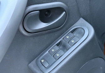 Подержанный автомобиль Renault Duster 2013 года (15 фото)