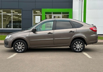 Подержанный автомобиль LADA (ВАЗ) Granta Hatchback 2018 года (8 фото)