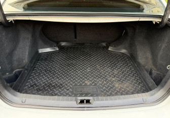 Подержанный автомобиль Toyota Avensis Sedan 2007 года (16 фото)