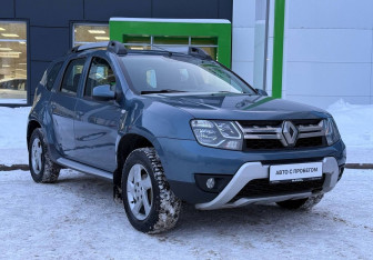 Подержанный автомобиль Renault Duster 2015 года (3 фото)
