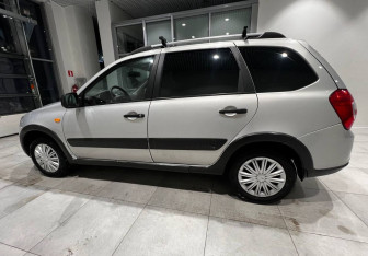 Подержанный автомобиль LADA (ВАЗ) Kalina Wagon 2015 года (4 фото)