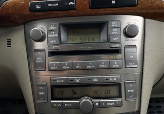Подержанный автомобиль Toyota Avensis Sedan 2006 года (18 фото)