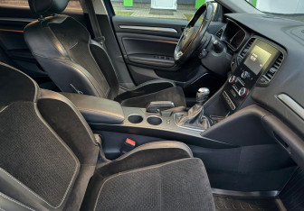 Подержанный автомобиль Renault Megane Wagon 2018 года (10 фото)