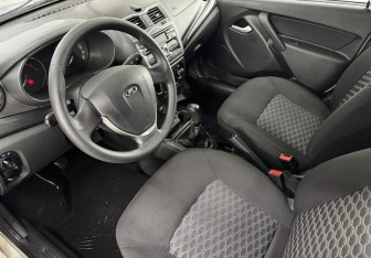 Подержанный автомобиль LADA (ВАЗ) Granta Hatchback 2018 года (9 фото)