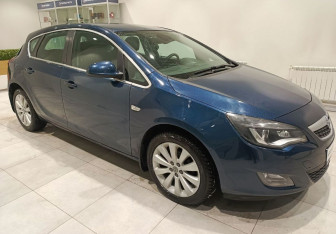 Подержанный автомобиль Opel Astra Hatchback 2011 года (5 фото)