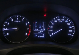 Подержанный автомобиль Hyundai Creta 2016 года (12 фото)