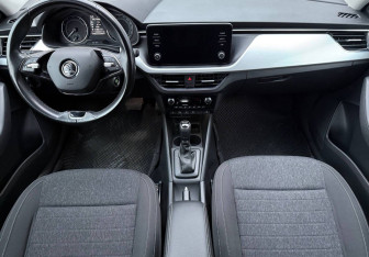 Подержанный автомобиль Skoda Rapid Liftback 2020 года (11 фото)
