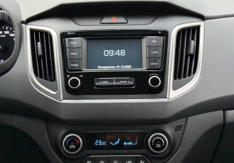 Подержанный автомобиль Hyundai Creta 2021 года (13 фото)