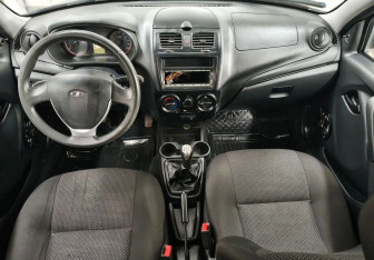 Подержанный автомобиль LADA (ВАЗ) Kalina Hatchback 2013 года (10 фото)