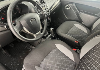 Подержанный автомобиль LADA (ВАЗ) Granta Liftback 2019 года (10 фото)