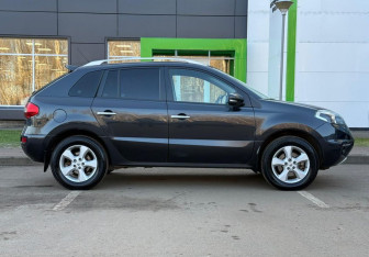 Подержанный автомобиль Renault Koleos 2013 года (4 фото)