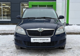 Подержанный автомобиль Skoda Fabia Hatchback 2012 года (2 фото)