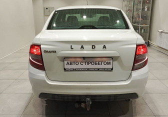 Подержанный автомобиль LADA (ВАЗ) Granta Sedan 2020 года (7 фото)