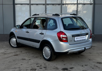 Подержанный автомобиль LADA (ВАЗ) Kalina Wagon 2015 года (8 фото)