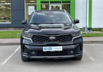 Подержанный автомобиль Kia Sorento 2021 года (2 фото)