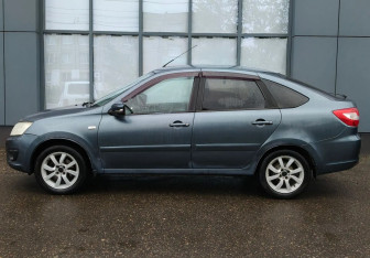 Подержанный автомобиль LADA (ВАЗ) Granta Liftback 2014 года (6 фото)