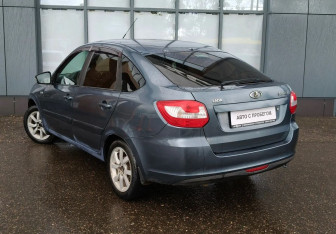 Подержанный автомобиль LADA (ВАЗ) Granta Liftback 2014 года (4 фото)