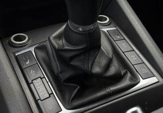 Подержанный автомобиль Volkswagen Amarok 2010 года (15 фото)