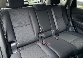 Подержанный автомобиль Nissan X-Trail 2018 года (11 фото)