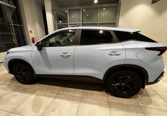 Подержанный автомобиль Omoda C5 2022 года (7 фото)