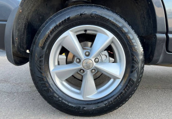 Подержанный автомобиль Kia Sportage 2009 года (13 фото)