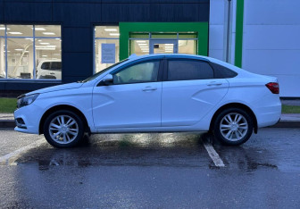 Подержанный автомобиль LADA (ВАЗ) Vesta Sedan 2016 года (8 фото)