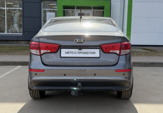 Подержанный автомобиль Kia Rio Sedan 2016 года (6 фото)