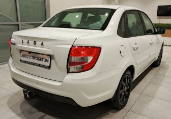 Подержанный автомобиль LADA (ВАЗ) Granta Sedan 2020 года (6 фото)