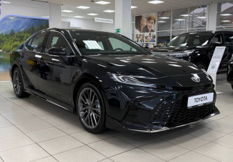 Новый Toyota Camry Sedan 2025 (3 фото)
