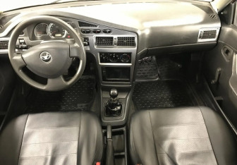 Подержанный автомобиль Daewoo Nexia Sedan 2009 года (10 фото)
