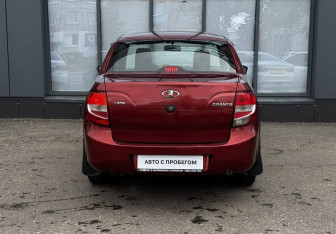 Подержанный автомобиль LADA (ВАЗ) Granta Sedan 2017 года (8 фото)