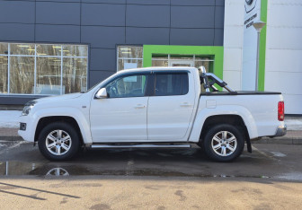 Подержанный автомобиль Volkswagen Amarok 2013 года (8 фото)
