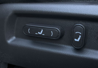 Подержанный автомобиль Hyundai Santa Fe 2011 года (13 фото)