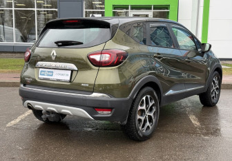 Подержанный автомобиль Renault Kaptur 2016 года (5 фото)