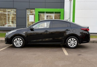 Подержанный автомобиль Kia Rio Sedan 2019 года (7 фото)