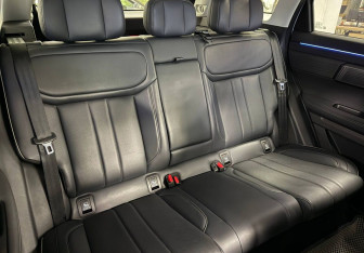 Подержанный автомобиль Jaecoo J7 2024 года (11 фото)