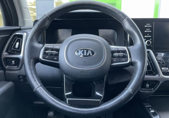 Подержанный автомобиль Kia Sorento 2021 года (13 фото)