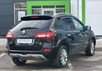 Подержанный автомобиль Renault Koleos 2012 года (5 фото)
