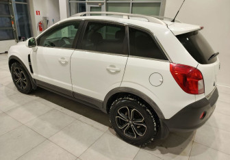 Подержанный автомобиль Opel Antara 2013 года (4 фото)