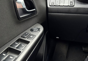 Подержанный автомобиль Kia Rio Sedan 2016 года (16 фото)