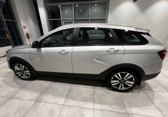Подержанный автомобиль LADA (ВАЗ) Vesta Wagon 2019 года (8 фото)