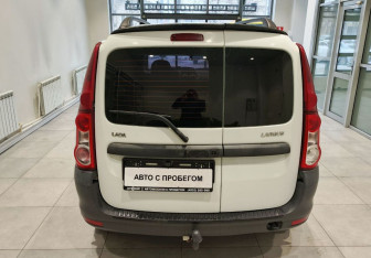 Подержанный автомобиль LADA (ВАЗ) Largus Wagon 2017 года (7 фото)